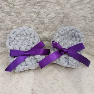 Handmade Velvet Baby Mitts (Newborn)